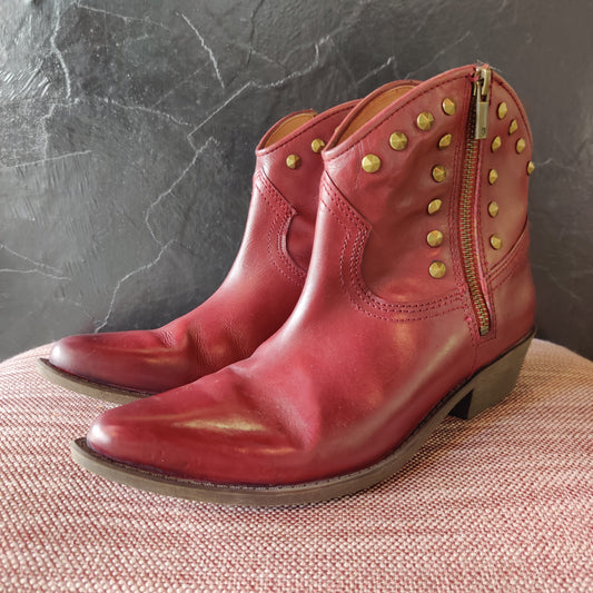 Lucky Brand Red/Gold Boots Size 8.5